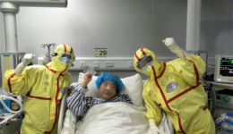 “挺过这一关，我们一起活过100岁！”——一对患新冠肺炎老夫妻怀化治愈出院