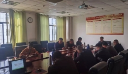 医院党委理论学习中心组专题学习党的十九届六中全会精神
