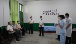 市委原副书记、市人民政府原市长陈志强一行莅临  湖医附一医院调研指导工作